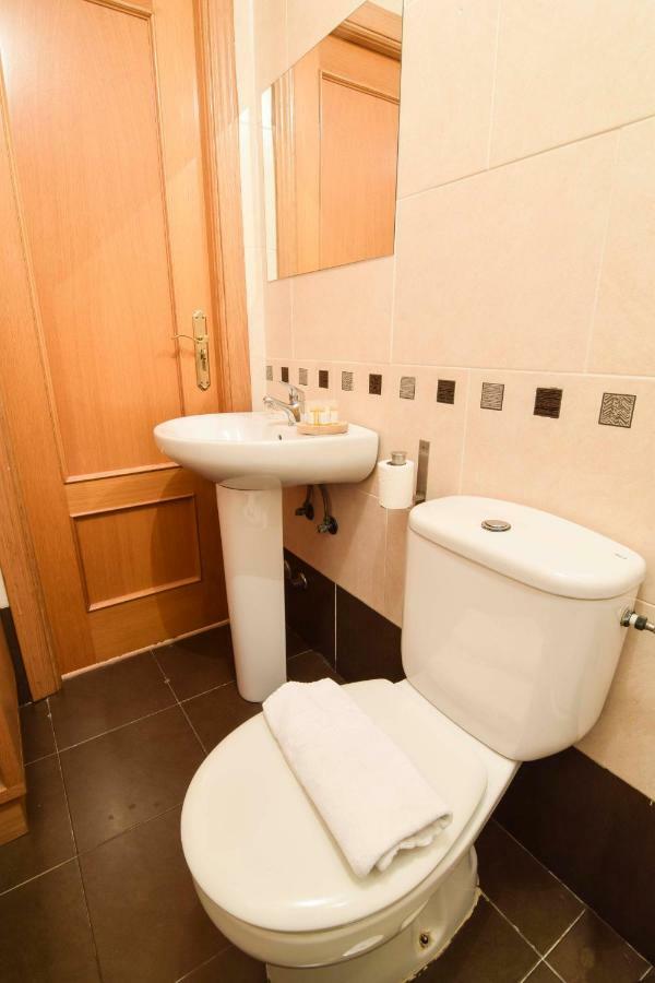 Letmalaga Gisela Apartamento Exterior foto