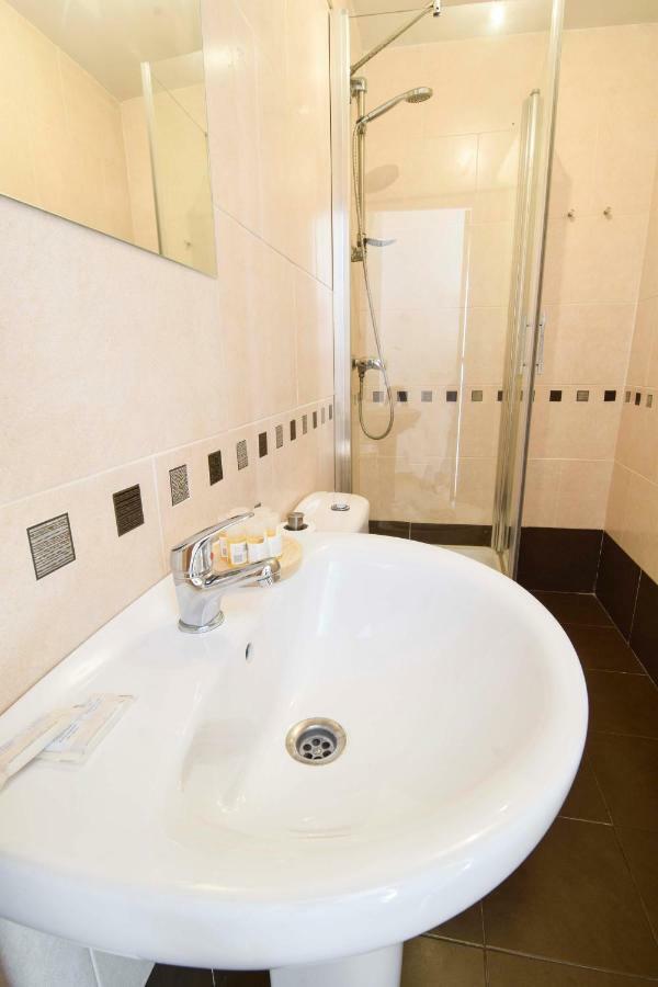 Letmalaga Gisela Apartamento Exterior foto